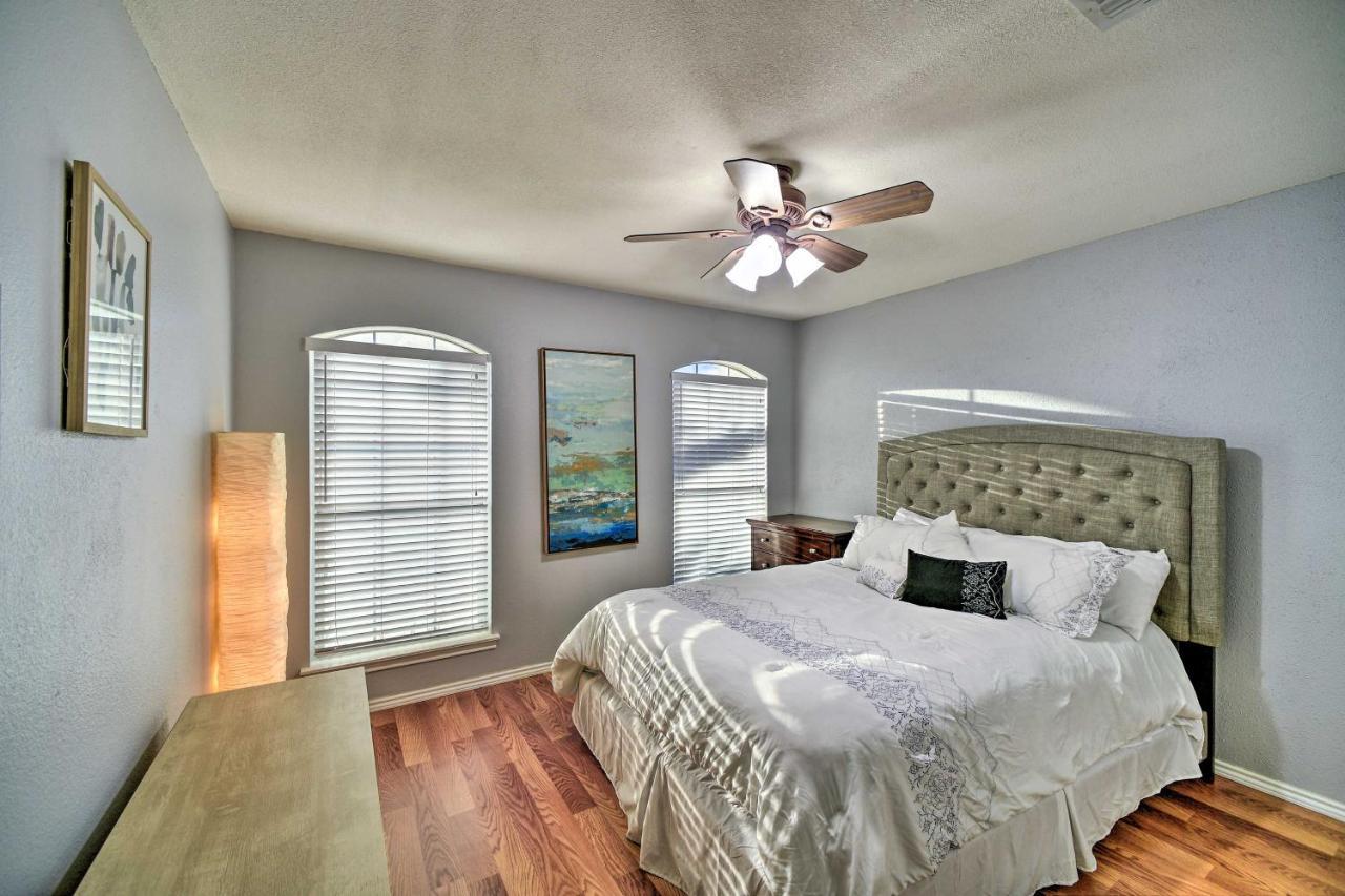 Villa Peaceful San Antonio Oasis With Private Pool And Grill Exterior foto